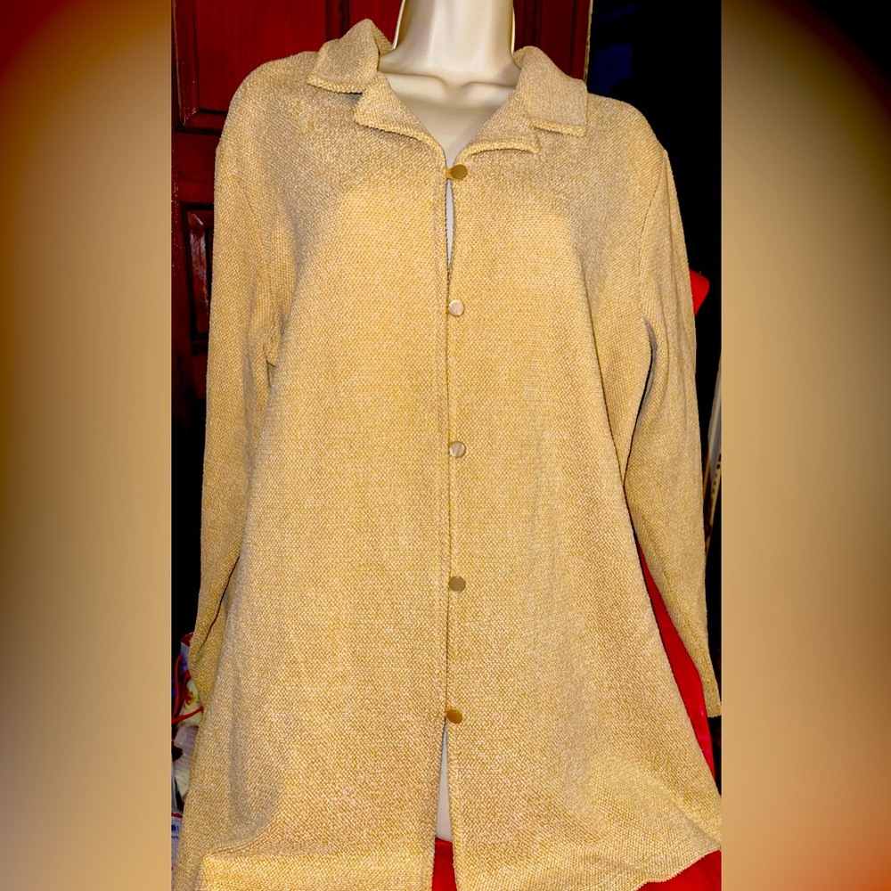 Modern Soul Tan Button Down Long Sleeve Top. Size XL